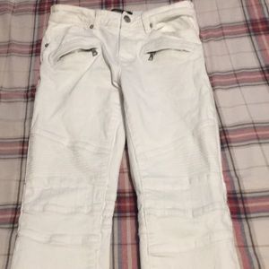White Skinny’s